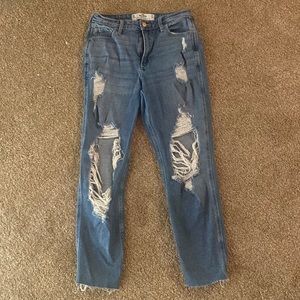 Hollister curvy high-rise mom jeans